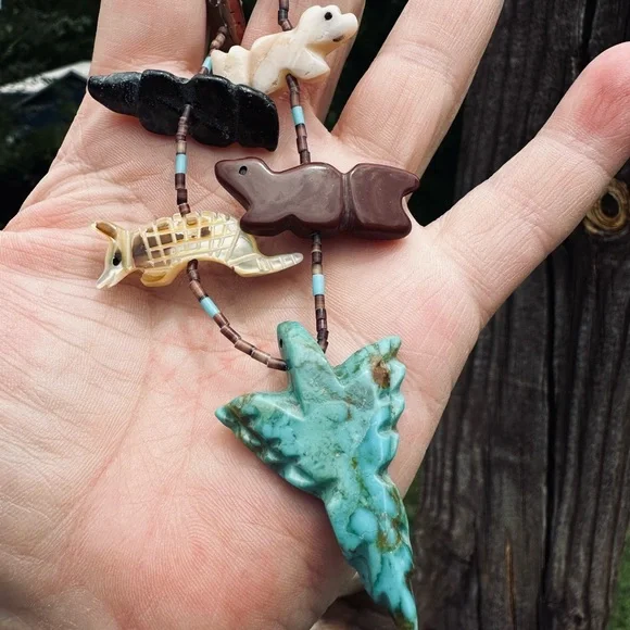 CYBER SALE Zuni Turquoise Stone Carved Fetish Animal Necklace. - Picture 5 of 12